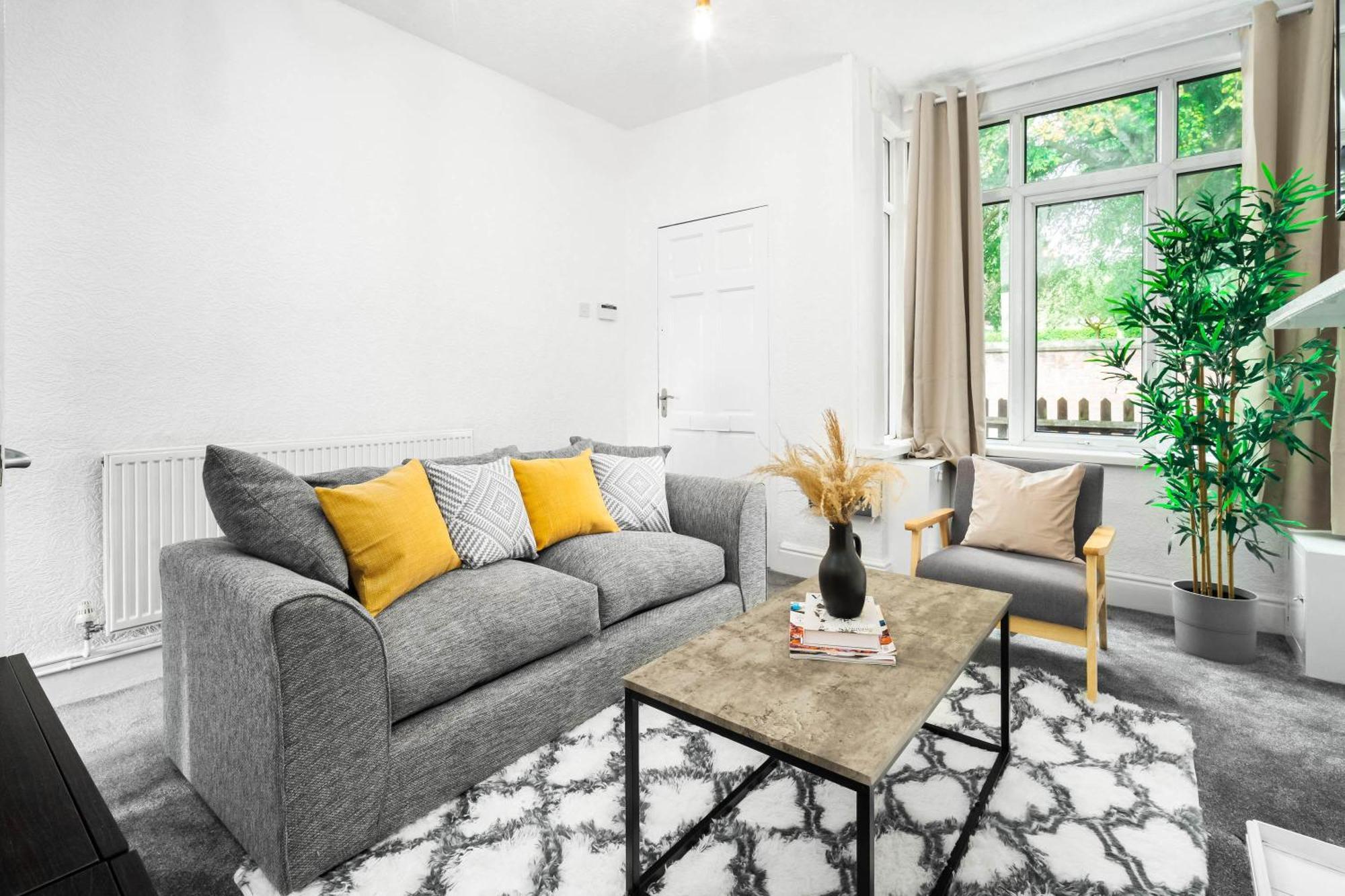 Stylish 3 Bedroom House - 6 Guests - Garden - Parking - Netflix - Wifi - 17M Birmingam Exterior foto