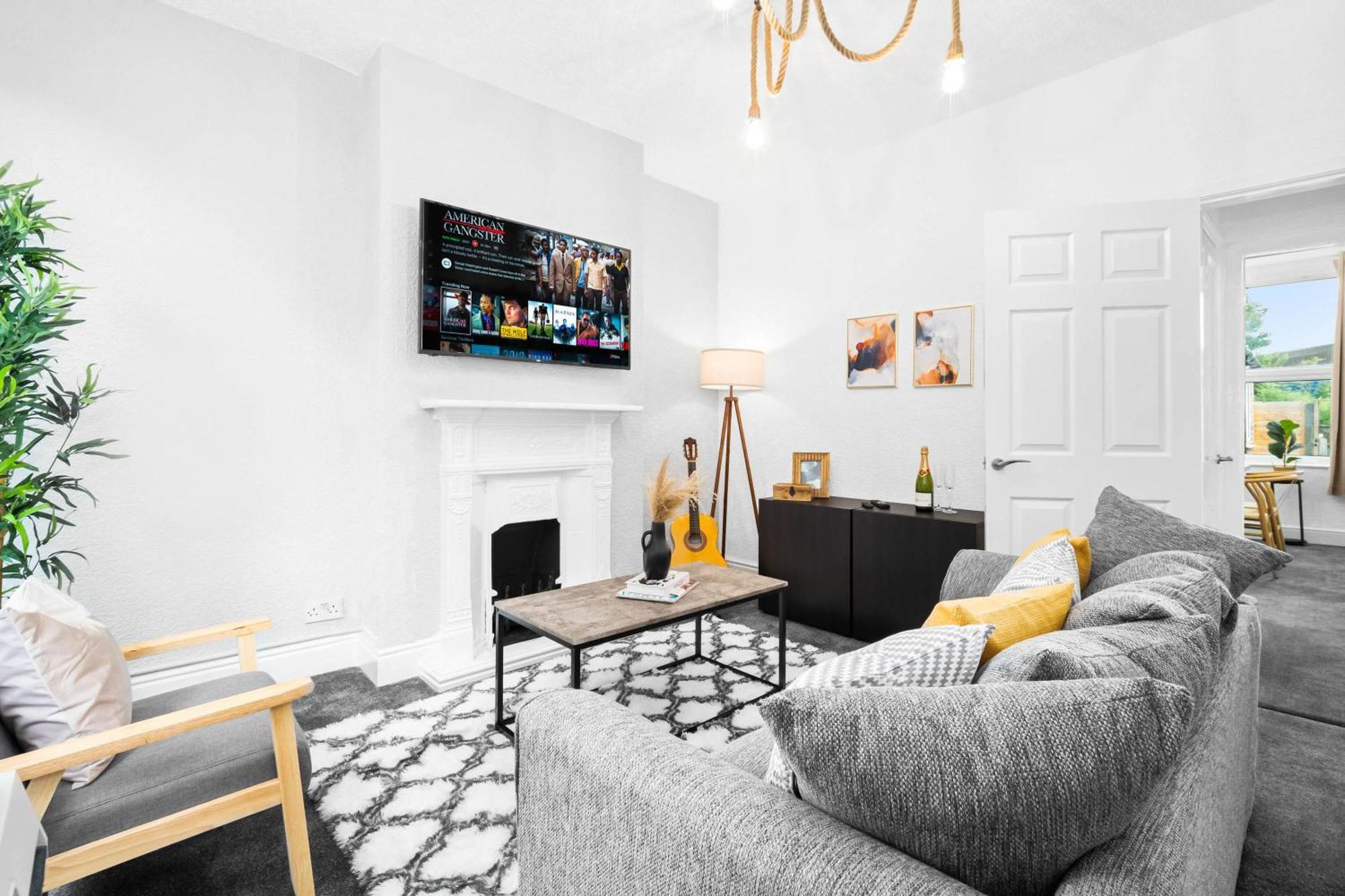 Stylish 3 Bedroom House - 6 Guests - Garden - Parking - Netflix - Wifi - 17M Birmingam Exterior foto